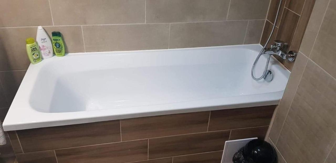 Apartament Modern Ioan Popasu Lägenhet Braşov Exteriör bild