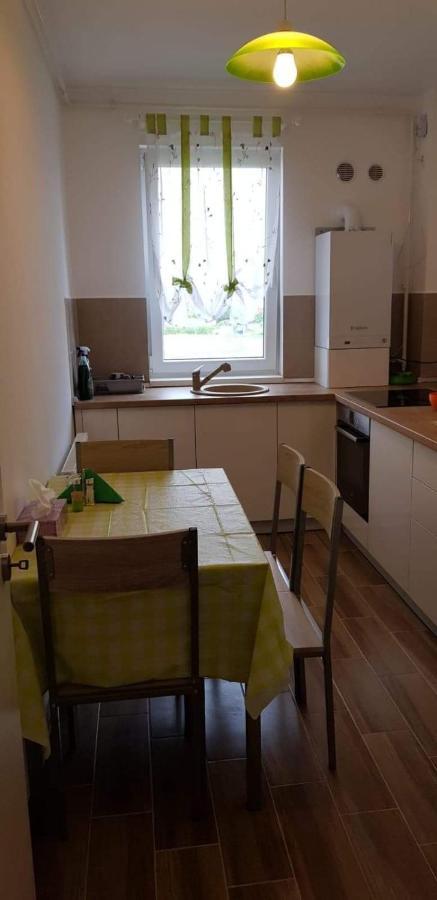 Apartament Modern Ioan Popasu Lägenhet Braşov Exteriör bild